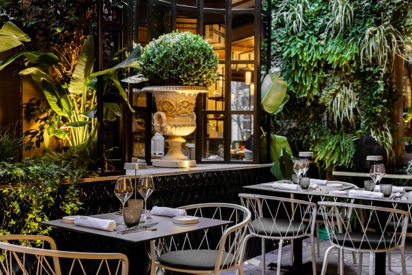 Roma Luxus Hotel image 1