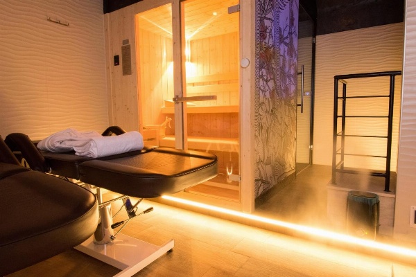 Roma Luxus Hotel Main image